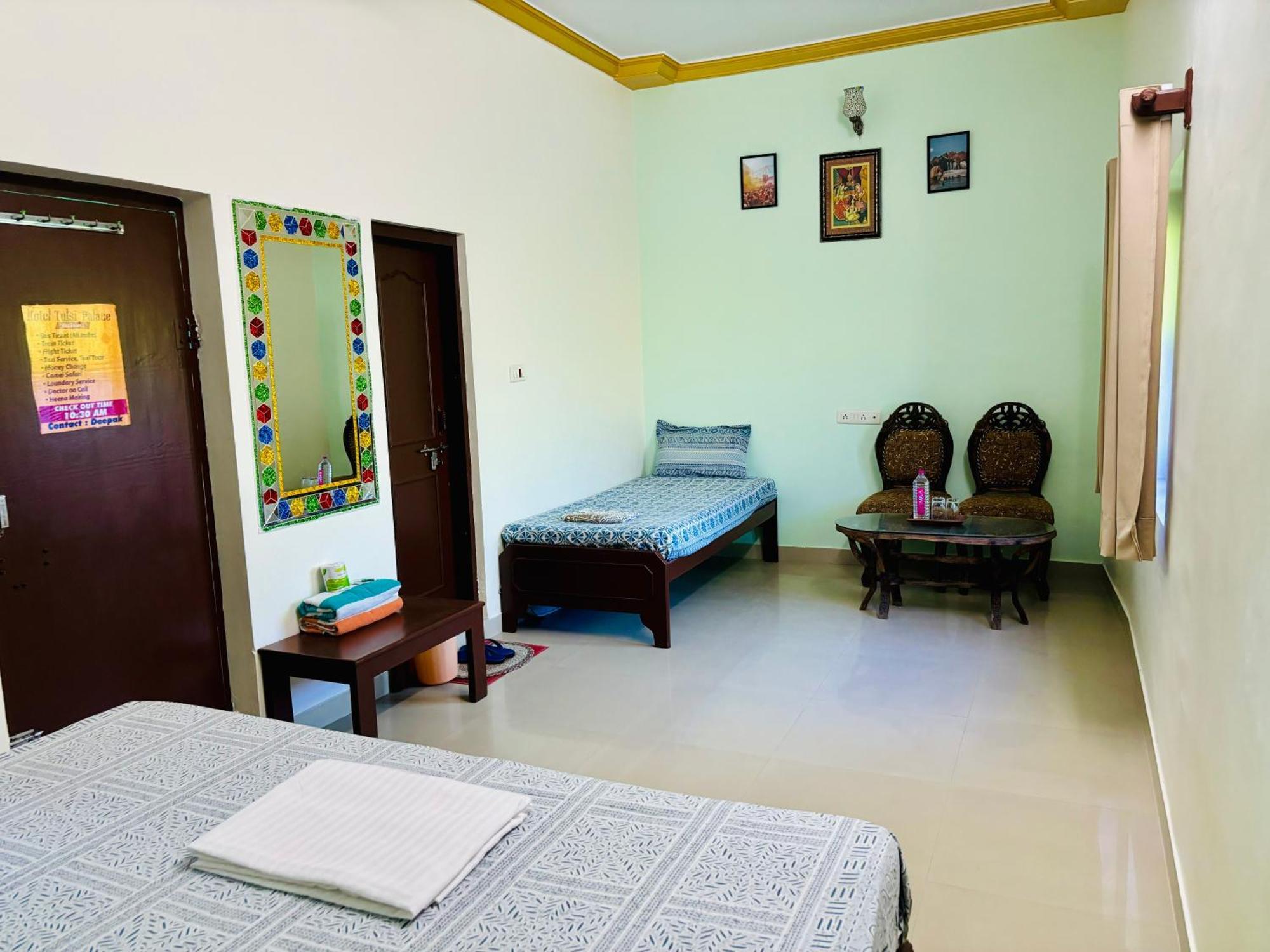 Hotel Tulsi Palace Puskár Kültér fotó